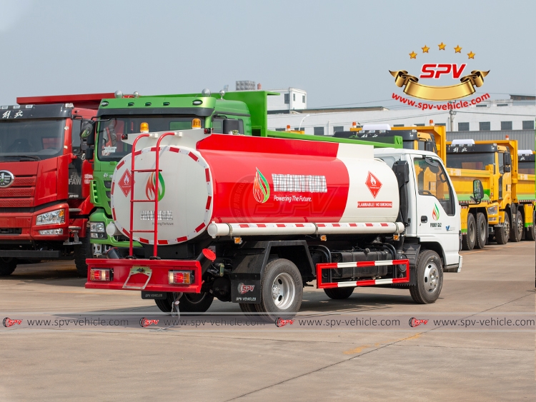 6,000 Litres Fuel Bowser ISUZU - RB